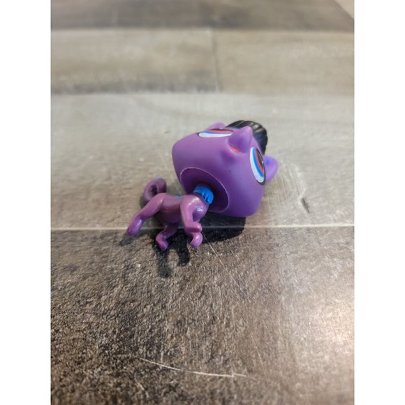 Purple pony dog LPS? Toy figure - Picture 4 of 4